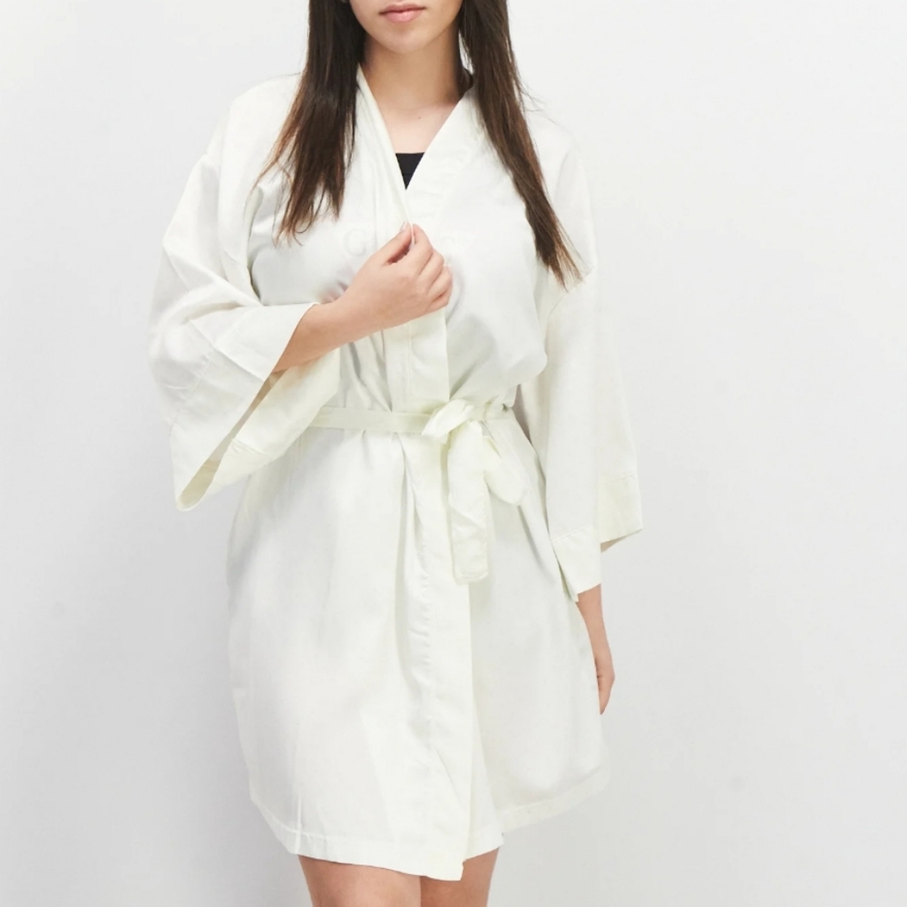 NWT Nanette Lepore Cream Microdot Women's Robe - Picture 2 of 4